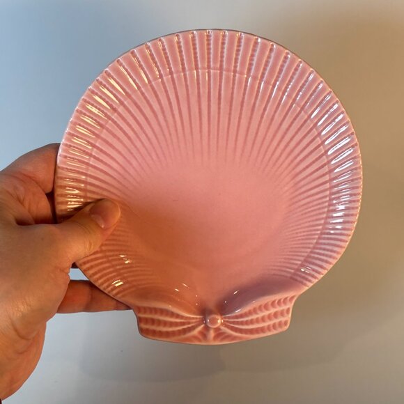 Vintage Pink Shell Shaped Soap, Jewelry or Trinket Dish - Picture 7 of 13